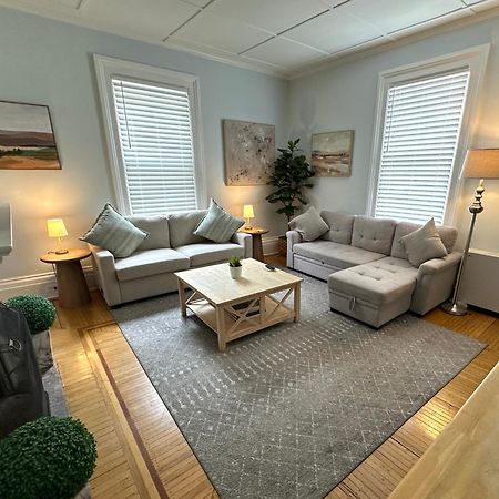 Entire Charming Victorian Home Downtown Torre di Newport Esterno foto