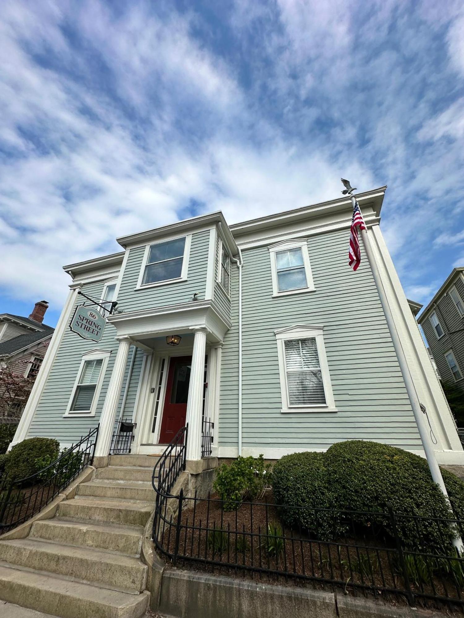 Entire Charming Victorian Home Downtown Torre di Newport Esterno foto
